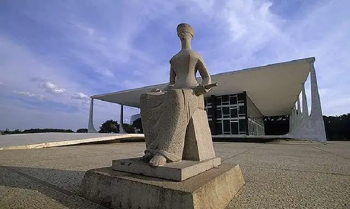 1ª Turma do STF tem maioria e mantém bloqueio do X no Brasil