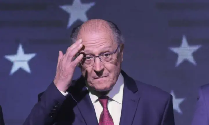 Brasil manifesta sua ‘indignação’ com tarifas em carta aos EUA, mas diz que espera diálogo