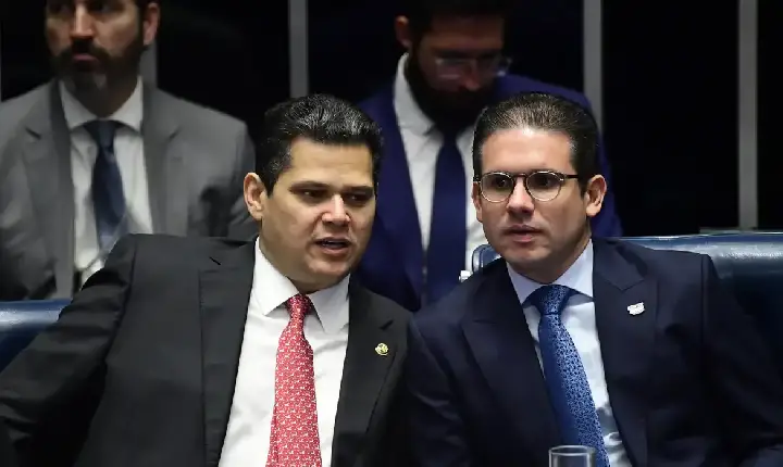 Chefes do Senado e da Câmara falam em união contra 