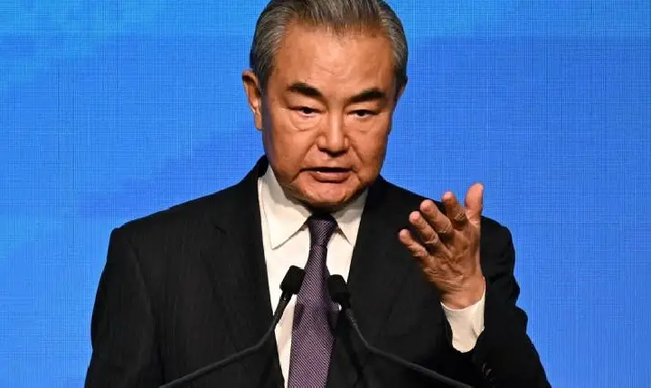 China manifesta apoio ao Brasil diante das tarifas e chama medida dos EUA de ‘intimidadora’