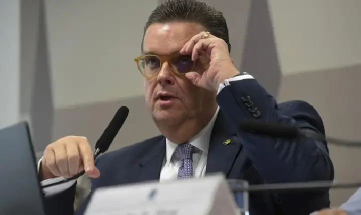 Governo afasta integrantes de entidades do conselho da Previdência sob investigação da fraude do INSS