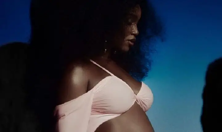 Iza volta às redes sociais após traição e reflete sobre gravidez: ‘Novo significado’