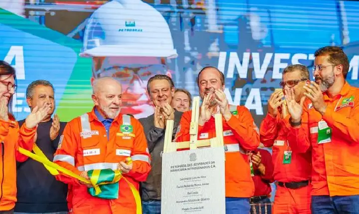 Lula diz que ‘economia não tem loucura’ e que Brasil está pressionado pela inflação americana