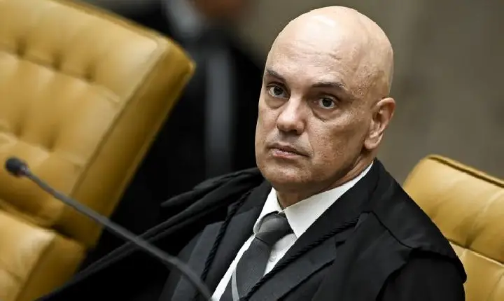 Moraes diz que explosões na Praça dos Três Poderes são fruto do ‘gabinete do ódio’