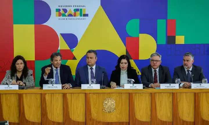 Pacote de corte de gastos prevê economia de R$ 327 bi em cinco anos