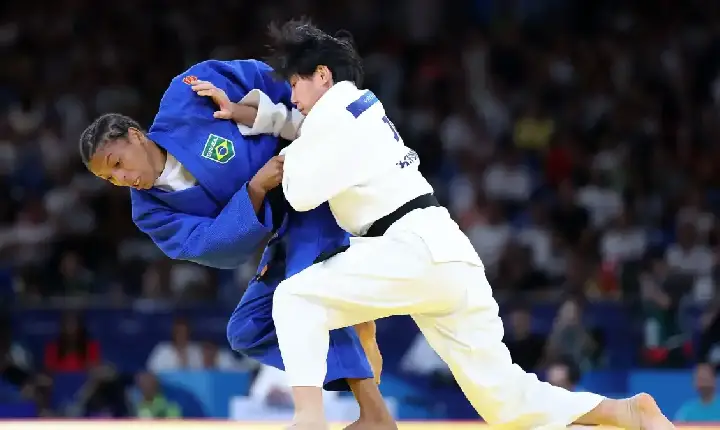 Rafaela Silva perde o bronze no judô após duelo com japonesa
