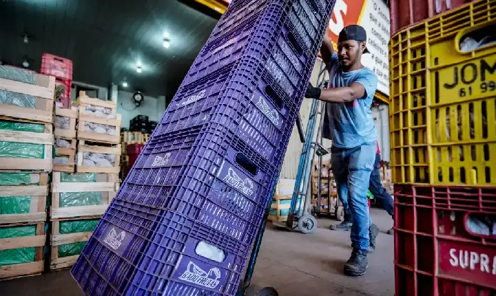 Rendimento médio dos brasileiros chega a R$ 3.057, recorde desde 2012