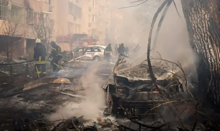 Rússia afirma que EUA inflamam conflito ao permitir que Ucrânia utilize mísseis de longo alcance