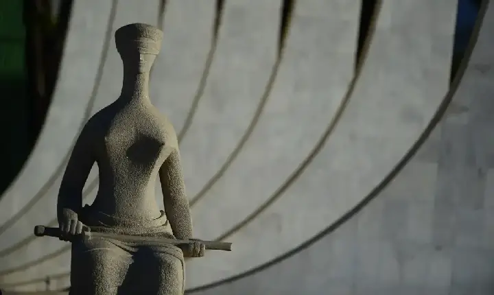 STF retoma julgamento sobre conteúdos ilegais na internet