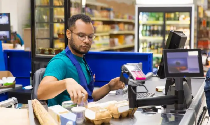 Supermercados ainda deixam de registrar 30% das compras por CPF, aponta levantamento