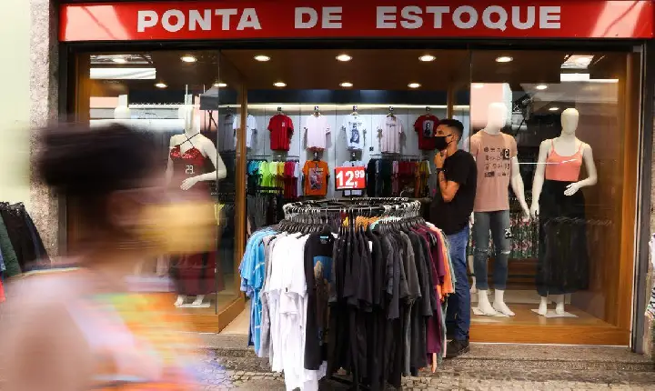 Vendas de Natal devem movimentar quase R$ 70 bilhões, segundo CNC
