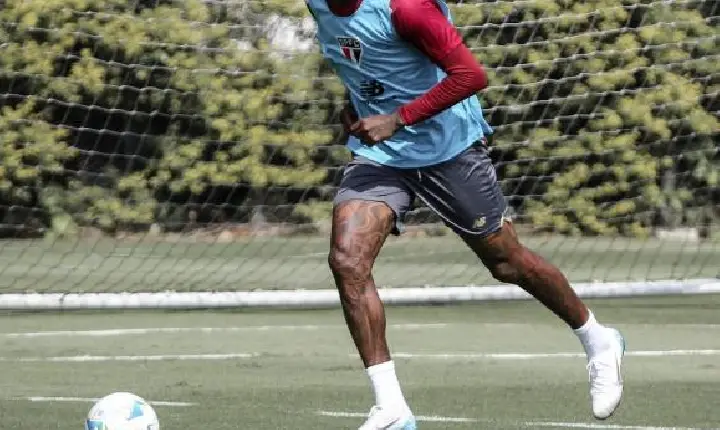 Zubeldía define time para enfrentar o Alianza Lima