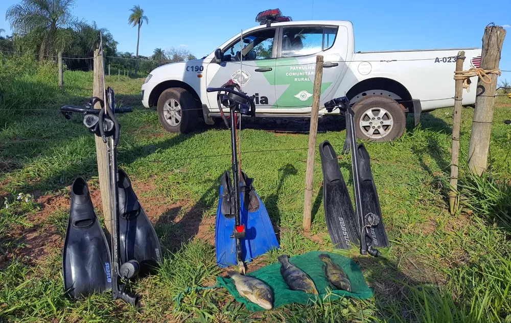 Homem é multado em mais de R$ 1 mil por pesca predatória durante período de Piracema, em Rosana